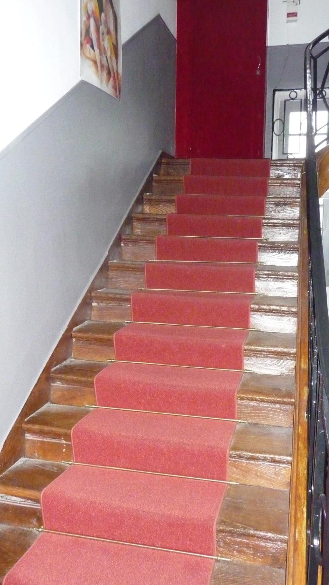 Hotel Du Commerce Semur-en-Auxois Kamer foto