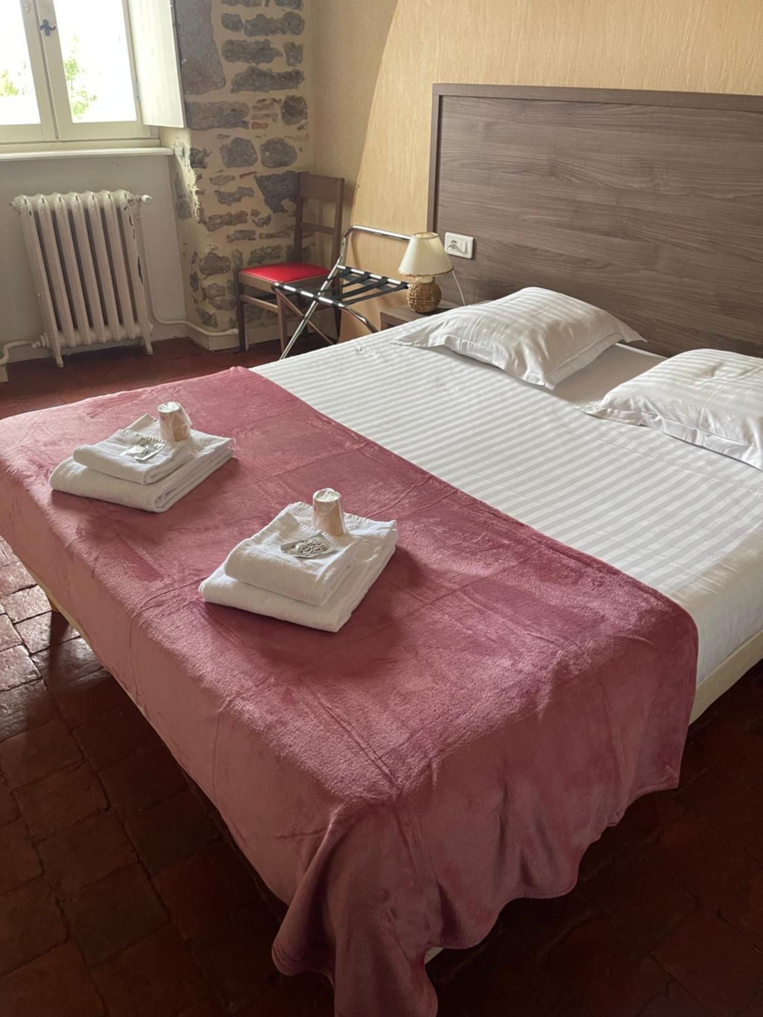 Hotel Du Commerce Semur-en-Auxois Buitenkant foto