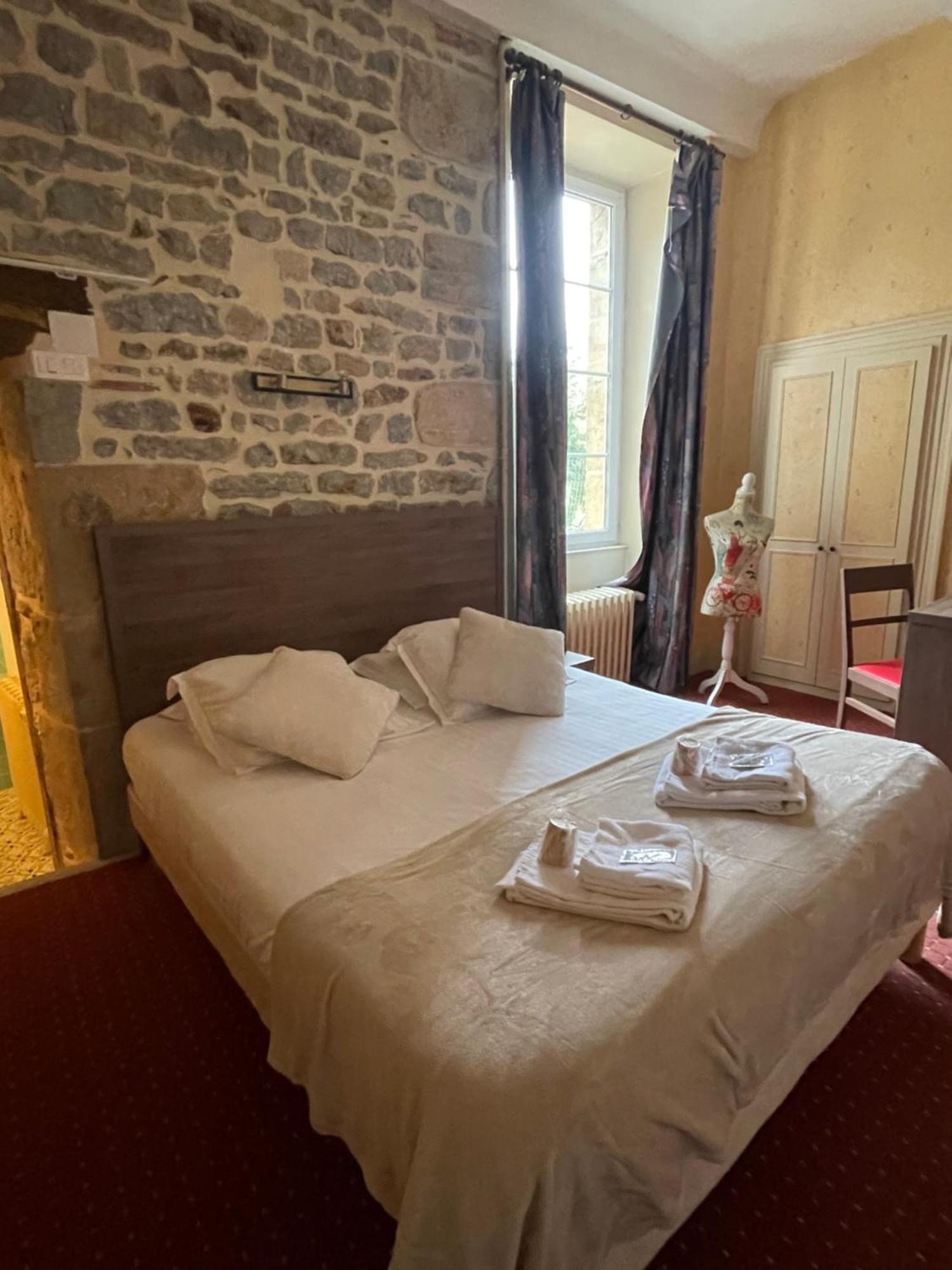 Hotel Du Commerce Semur-en-Auxois Buitenkant foto